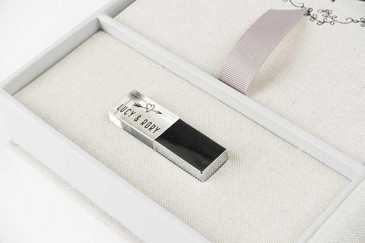 Linen Photo Book + USB Box - Options Linen Photo Book + USB Box - Options