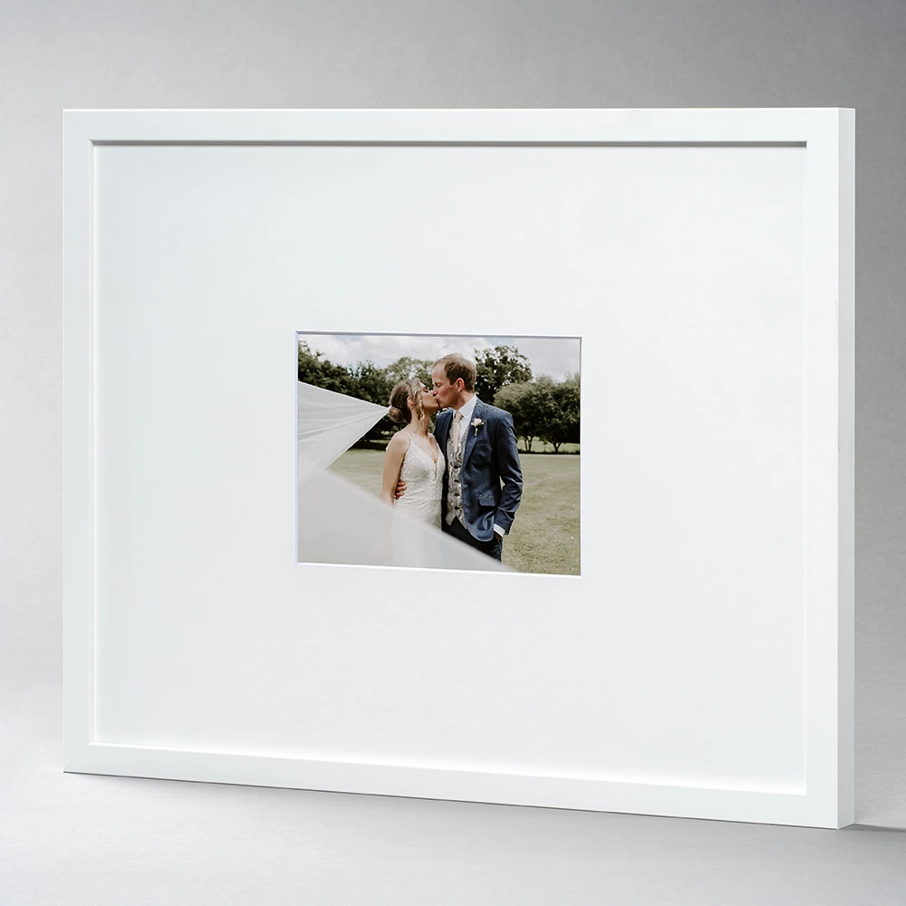 Signing Frame