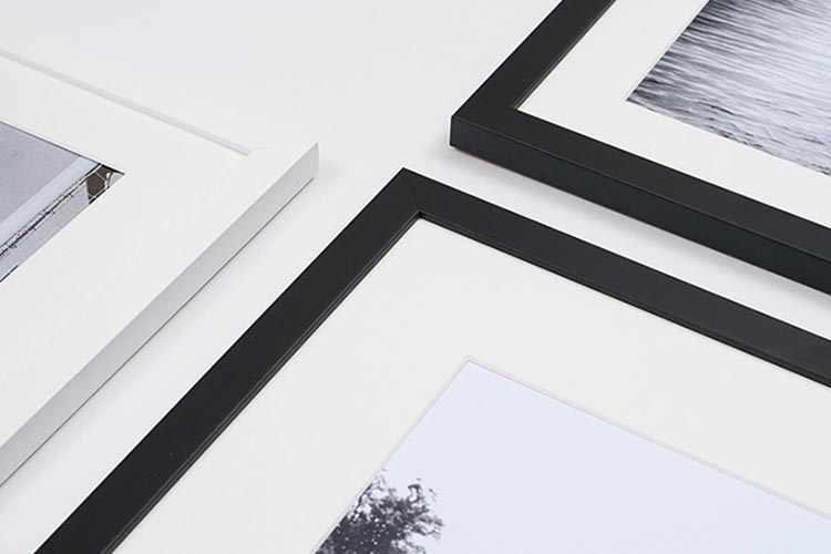 Classic Contemporary Wooden Photo Frame Example Classic Contemporary Wooden Photo Frame Example