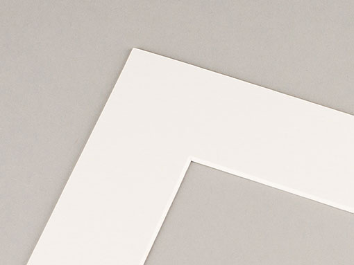 Traditional White Mount Traditional White Mount