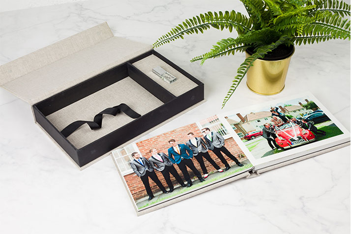 Linen photo book & USB box Linen photo book & USB box